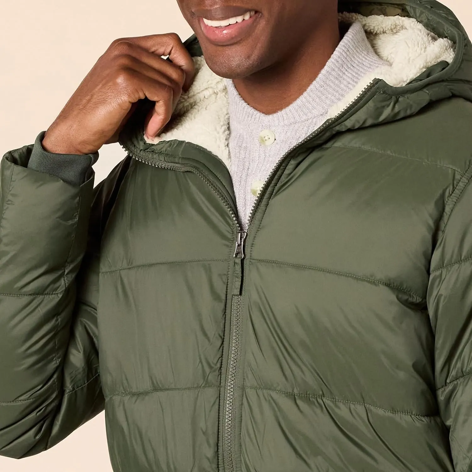 Amazon Essentials Men's Long-Sleeve Water-Resistant Sherpa-Lined Puffer Jacket