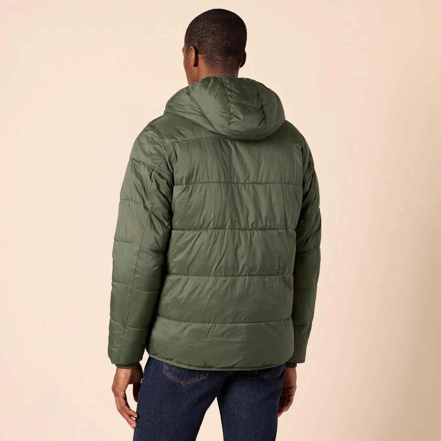Amazon Essentials Men's Long-Sleeve Water-Resistant Sherpa-Lined Puffer Jacket