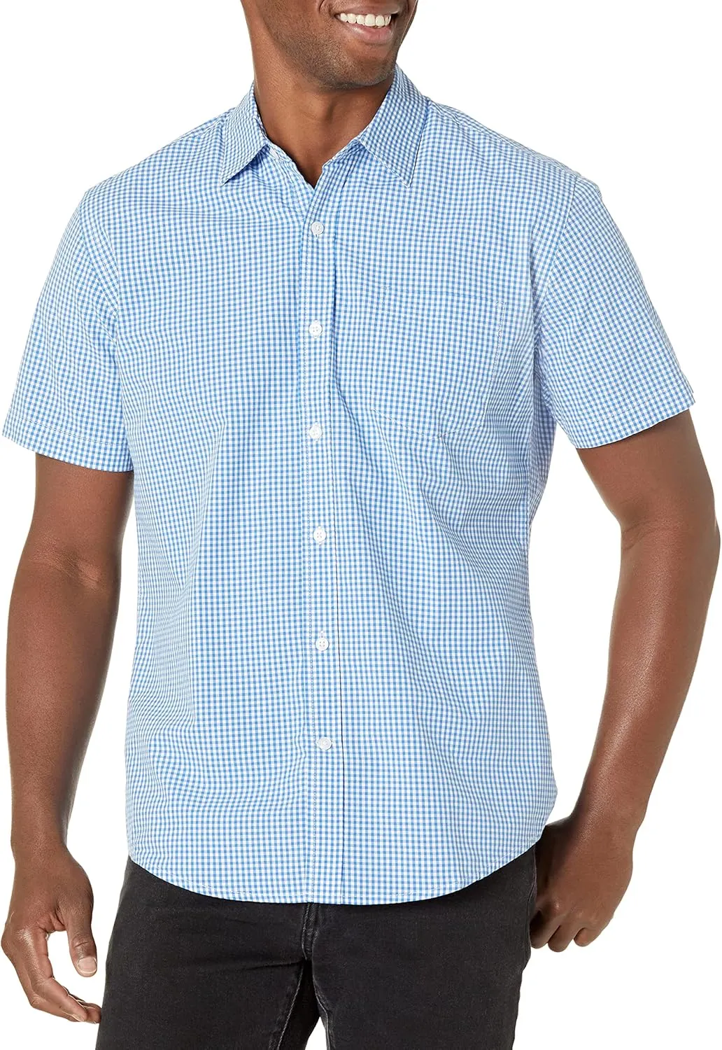 Amazon Essentials Men's Regular-Fit Short-Sleeve Poplin Shirt