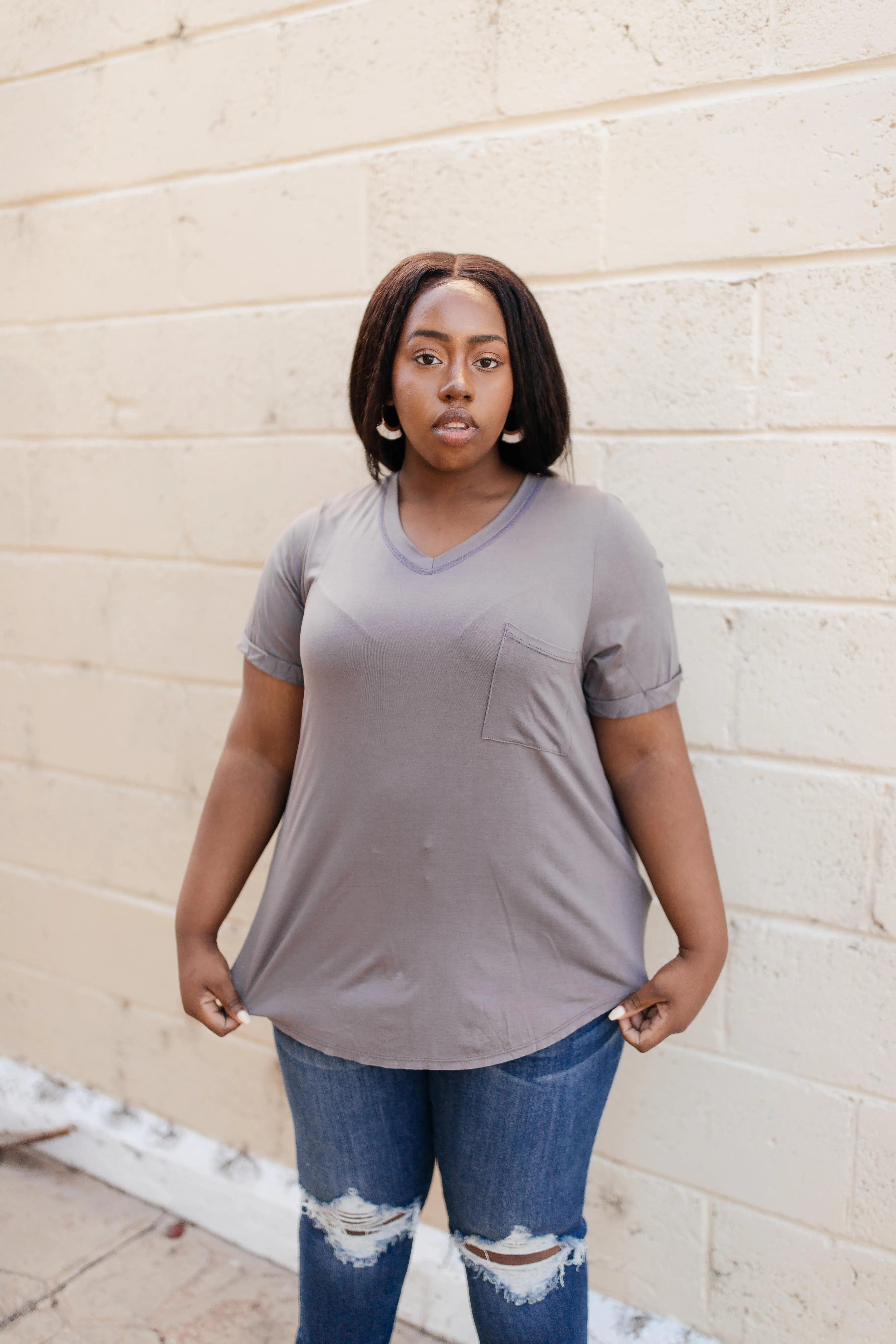 Essential V-Neck Tee In Mocha