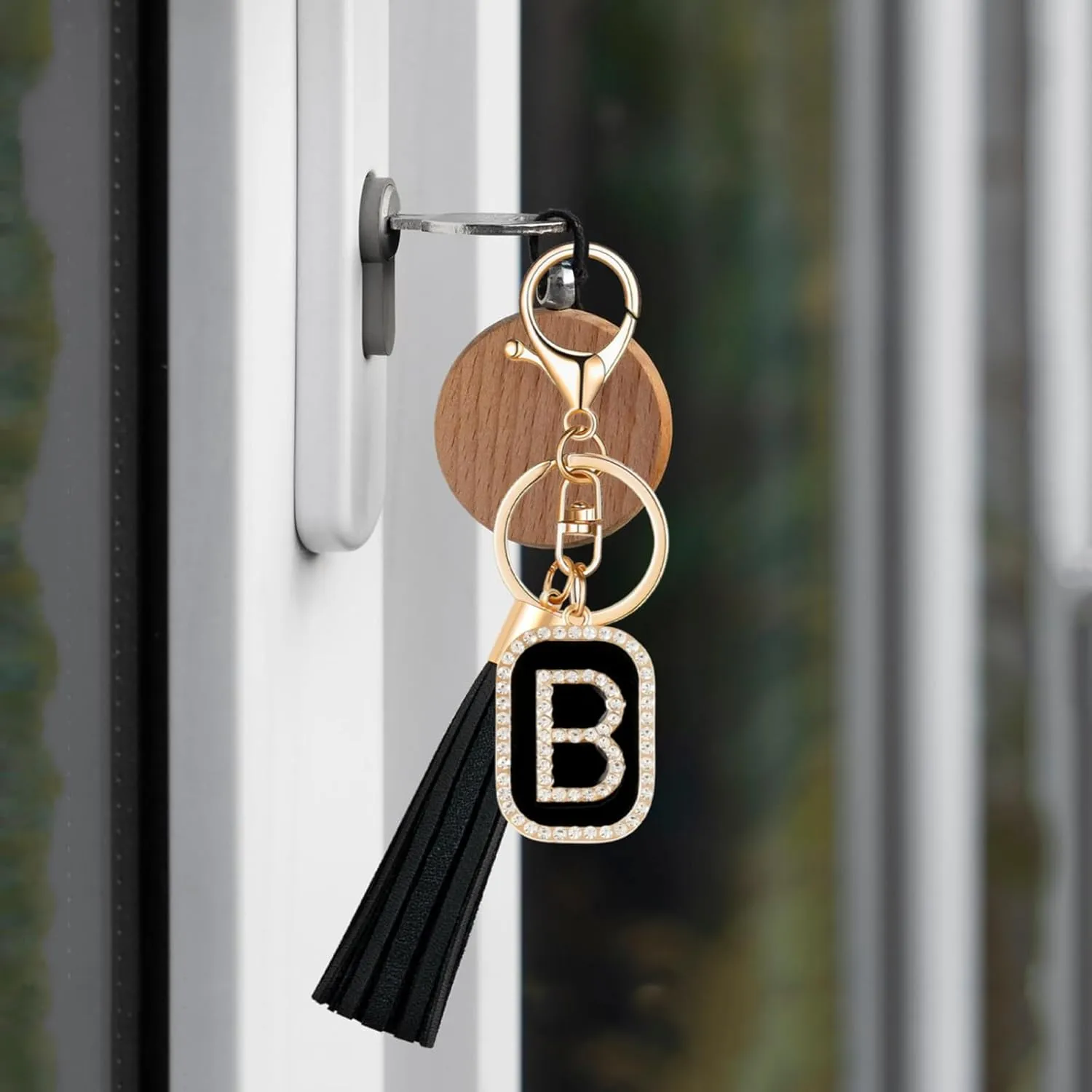Fashion Cubic Zirconia Crystal Alphabet Initial Letter Keychain Tassel Pendant Key Ring for Purse Handbags Women Girl