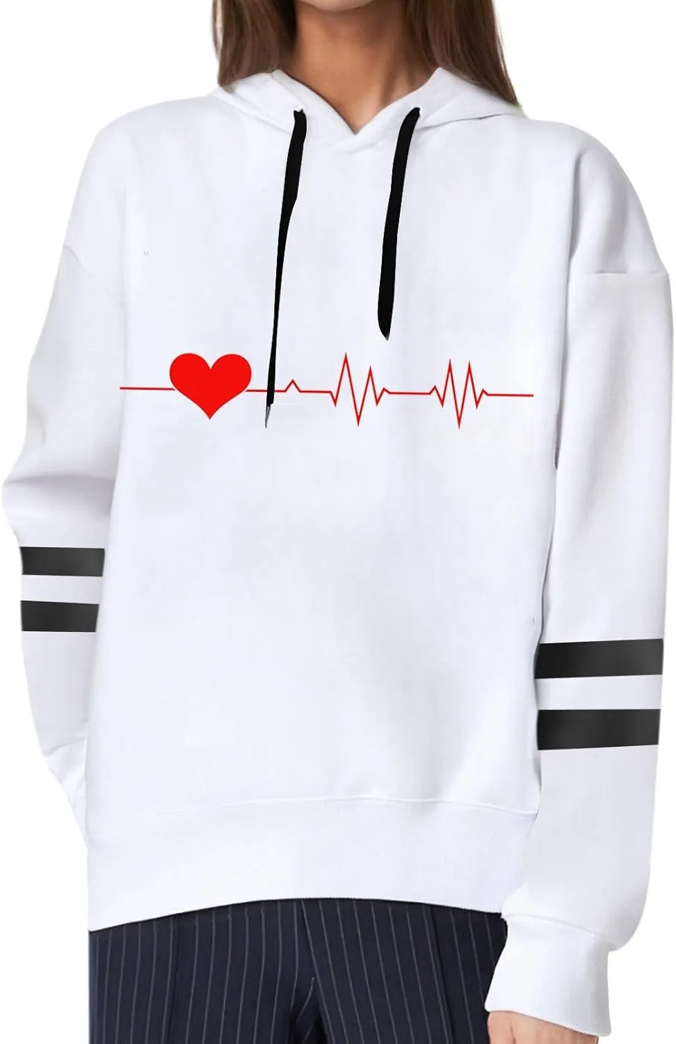 Graphic Hoodies for Women Cute Long Sleeve Valentines Heart Print Sweatshirts Comfy Hooded Pullover with Pockets
