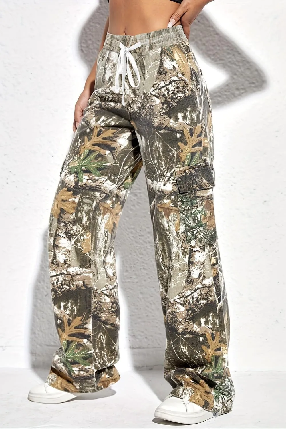 HVEPUO Camo Pants Women High Waisted Wide Leg Casual Y2K Camoflage Cargo Pants Baggy Elastic Waist Straight Jeans Trousers