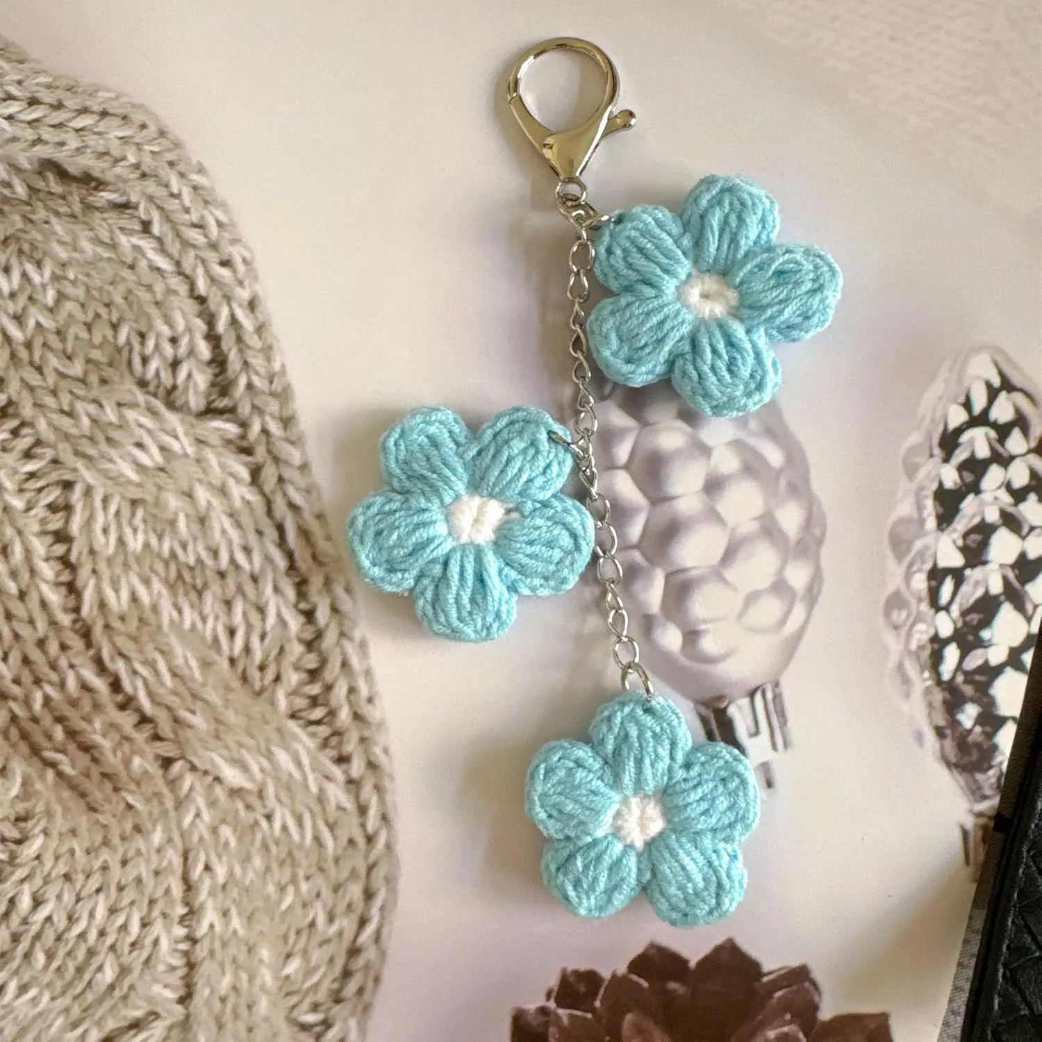 Keychain Handmade crochet Cute Flower Keychains Gift for Car keys Bag Wallet Purse Women Girls