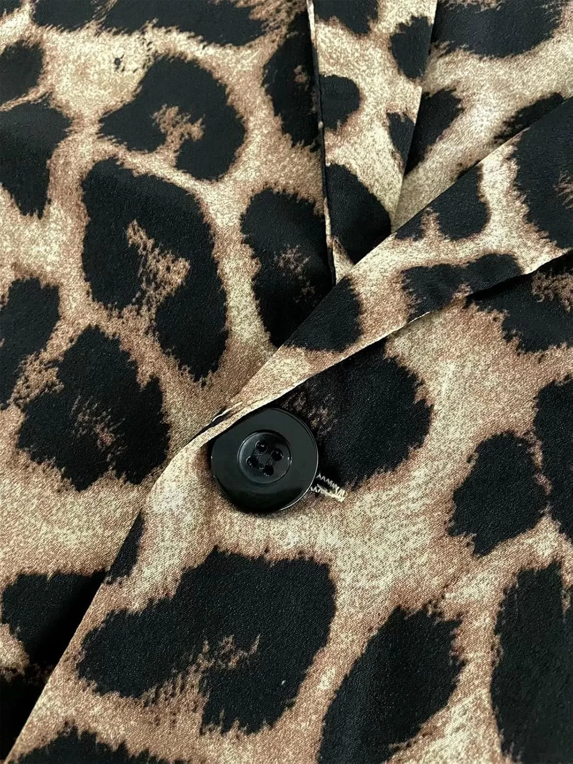 Leopard Fitted Blazers for Women Dressy Notched Lapel Suit Jacket Business Casual Outfits, Single-Button Outwear with Pockets