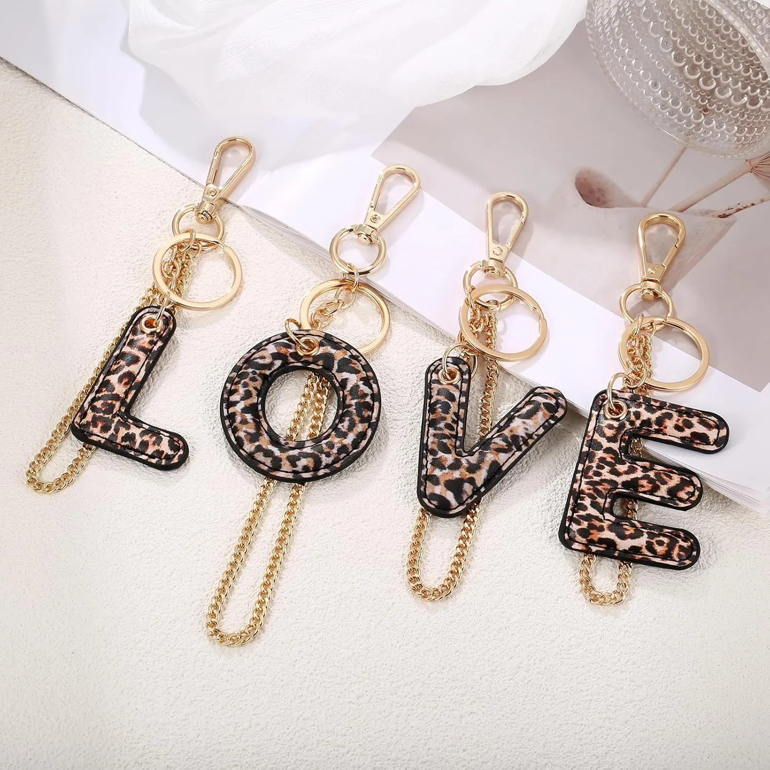 Leopard Letter Keychain for Women, PU leather Initial Letter Keyring Keychain Accessories Purse Handbags Charm