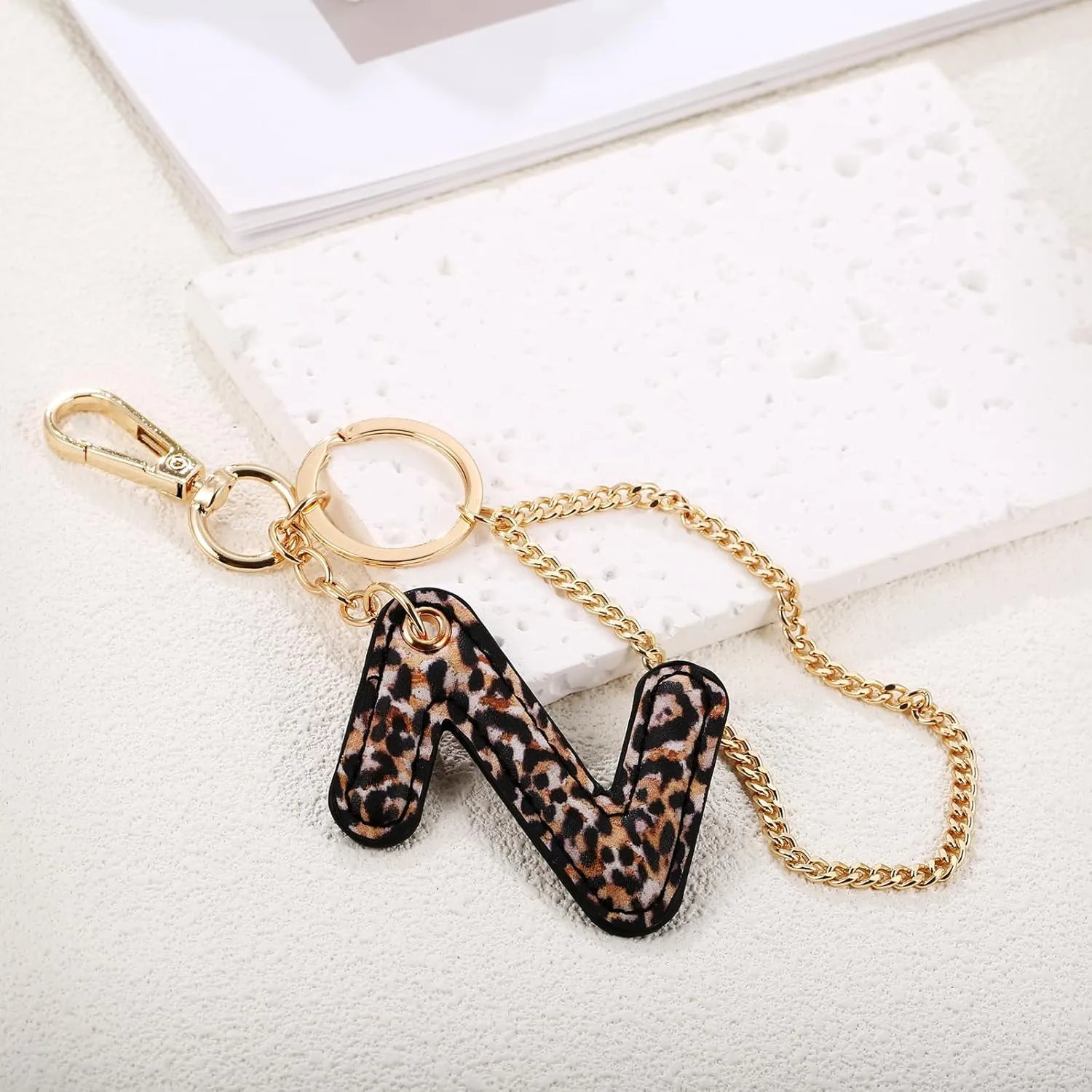 Leopard Letter Keychain for Women, PU leather Initial Letter Keyring Keychain Accessories Purse Handbags Charm