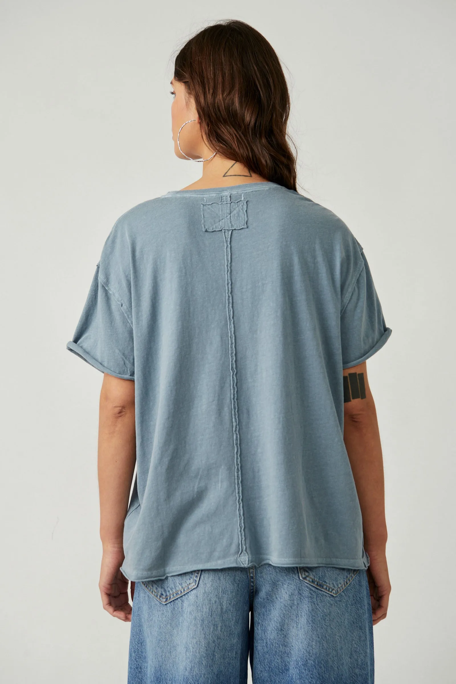 Nina Tee