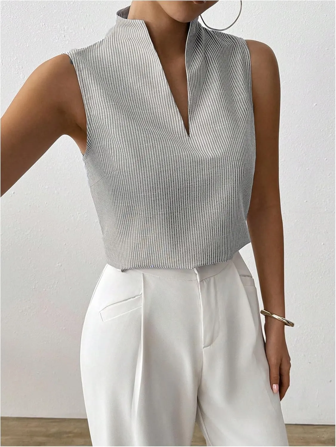SOLY HUX Women's Work Outfits V Neck Sleeveless Blouses Summer Casual Tank Tops Business Office Dressy Striped Shirts