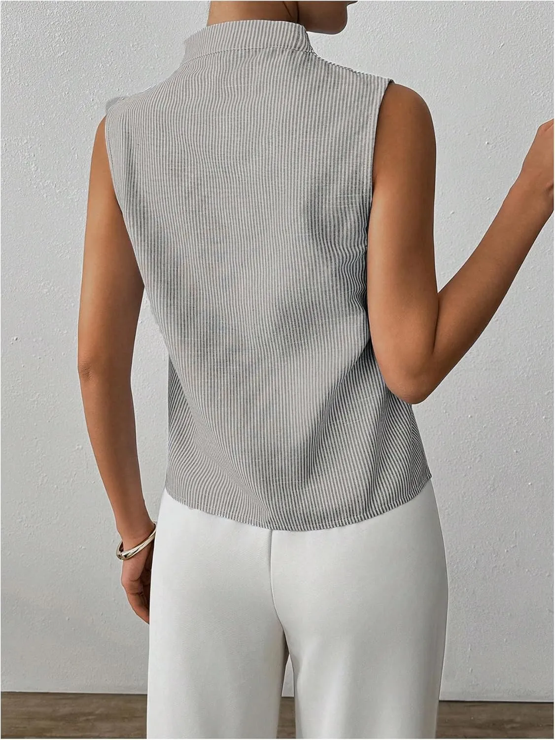 SOLY HUX Women's Work Outfits V Neck Sleeveless Blouses Summer Casual Tank Tops Business Office Dressy Striped Shirts
