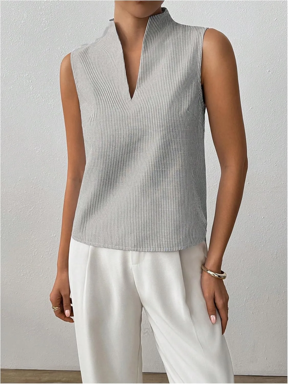 SOLY HUX Women's Work Outfits V Neck Sleeveless Blouses Summer Casual Tank Tops Business Office Dressy Striped Shirts