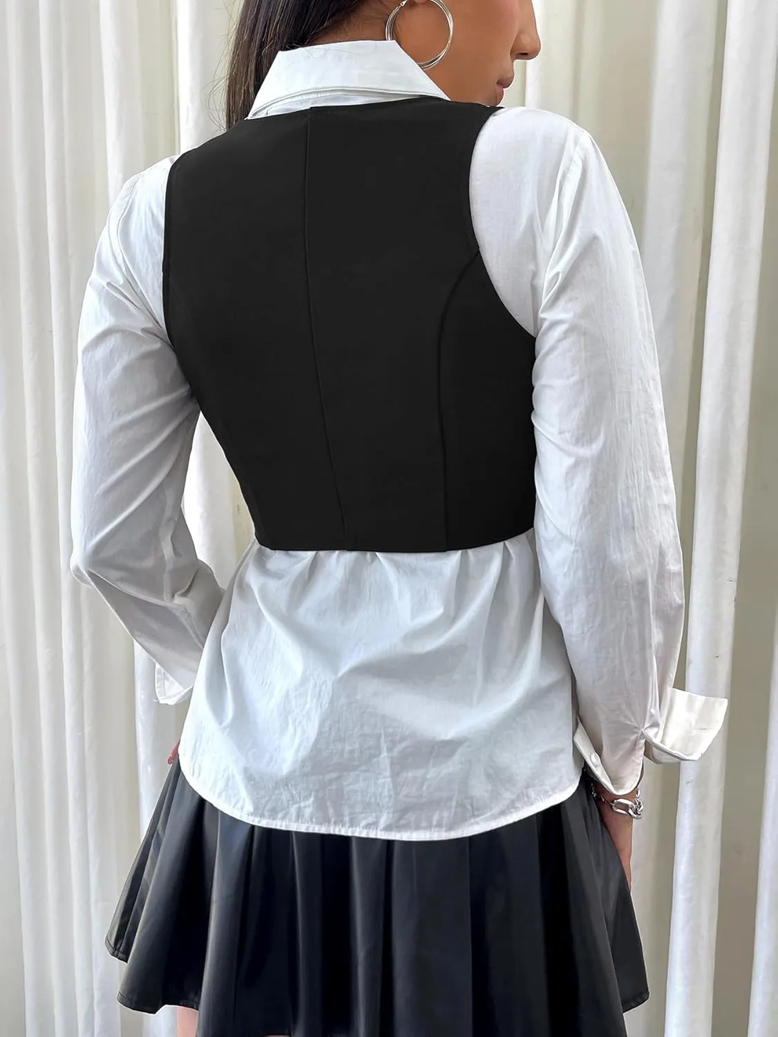 SweatyRocks Women's Solid Button Front Crop Waistcoat V Neck Sleeveless Blazers