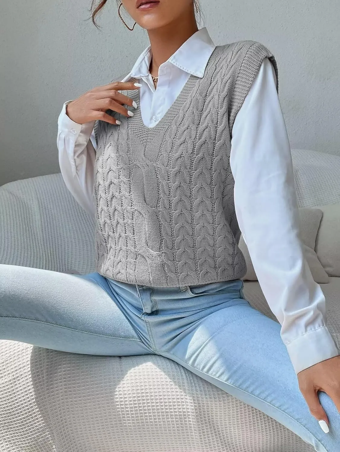 Women's Casual V Neck Cable Knit Sweater Vest Solid Sleeveless Tank Tops Women Vest