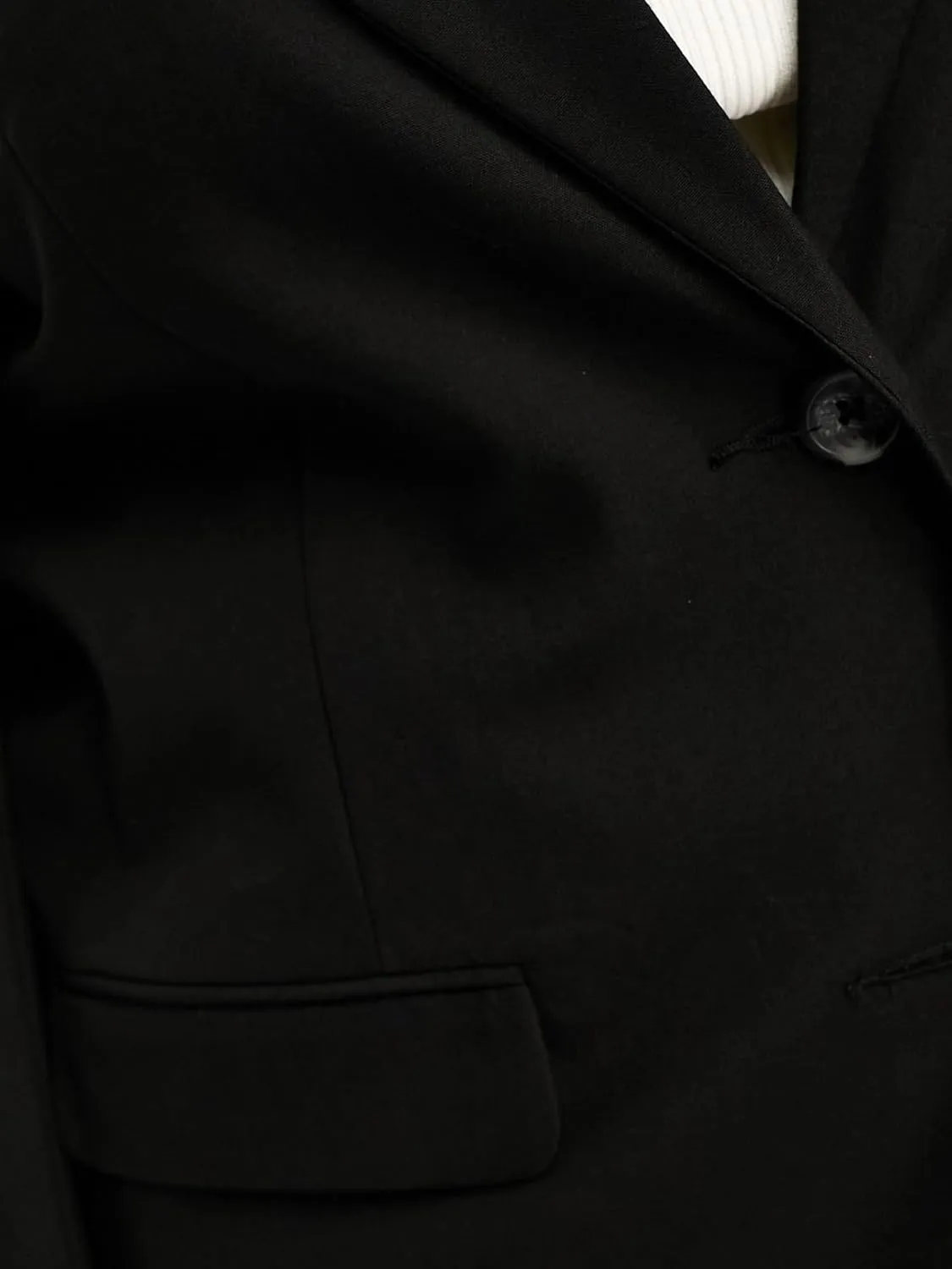 Women's Plus Size Blazer: Stylish Workwear Suit for Curvy Women - Black Dress Blazer